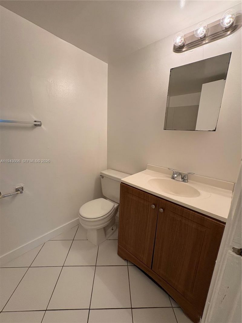 2401 Riverside Dr, Unit 314-B, Coral Springs, FL 33065 Photo