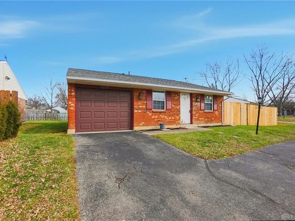6750 Tiger Drive, Huber Heights, OH 45424