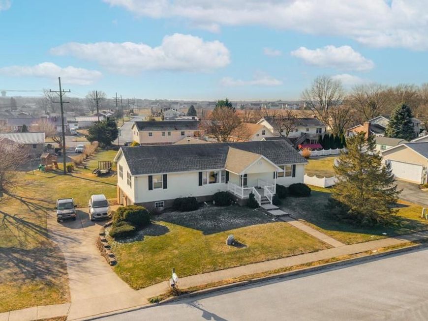 408 Carolle St, Greencastle, PA 17225 Main Photo