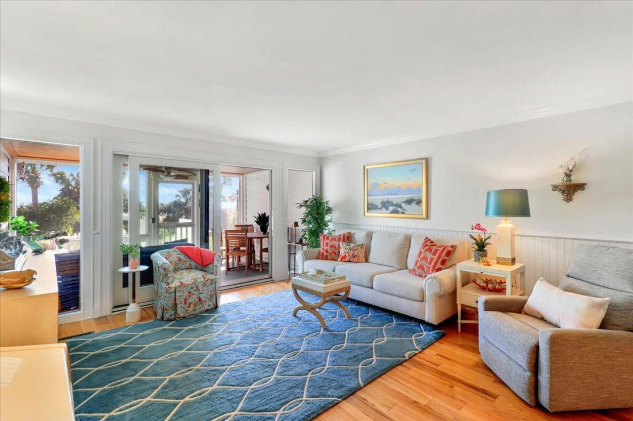 57 Beach Club Villas Photo 5