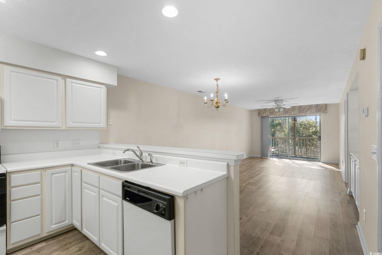 412 Pinehurst Ln. Photo 3