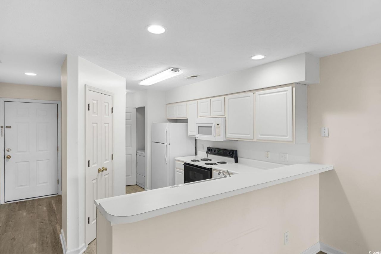 412 Pinehurst Ln. Photo 8