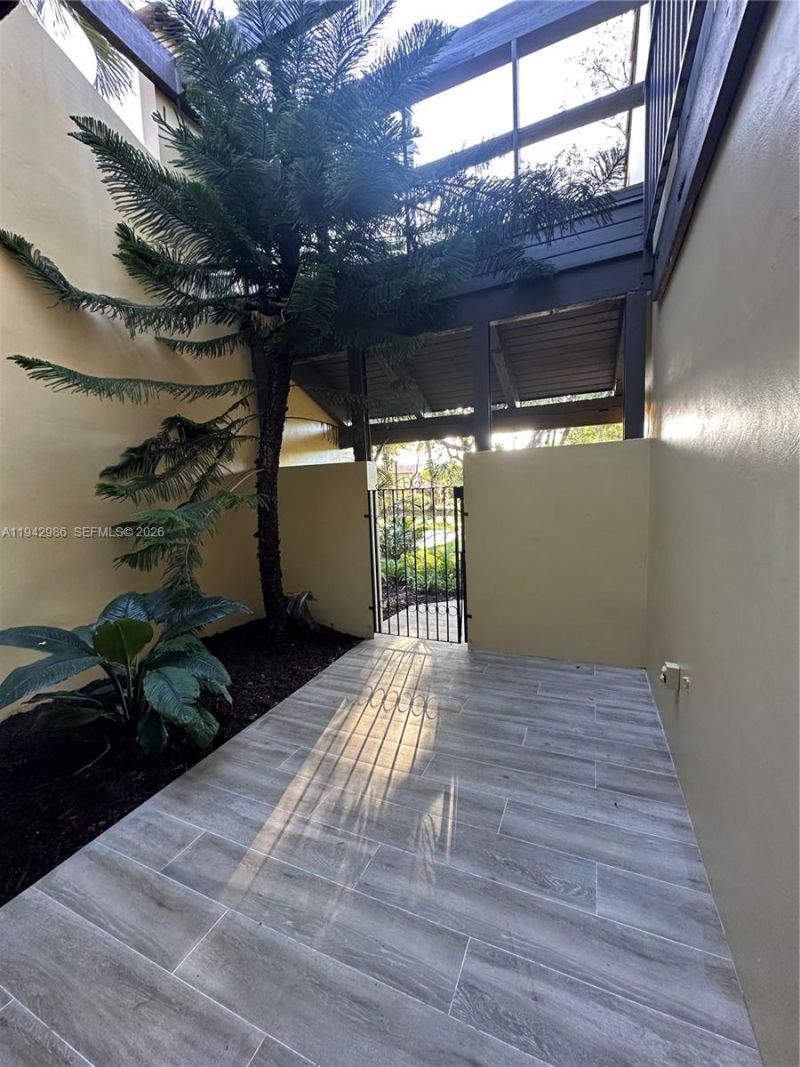 9853 Costa Del Sol Blvd, Unit 103-F, Doral, FL 33178 Photo