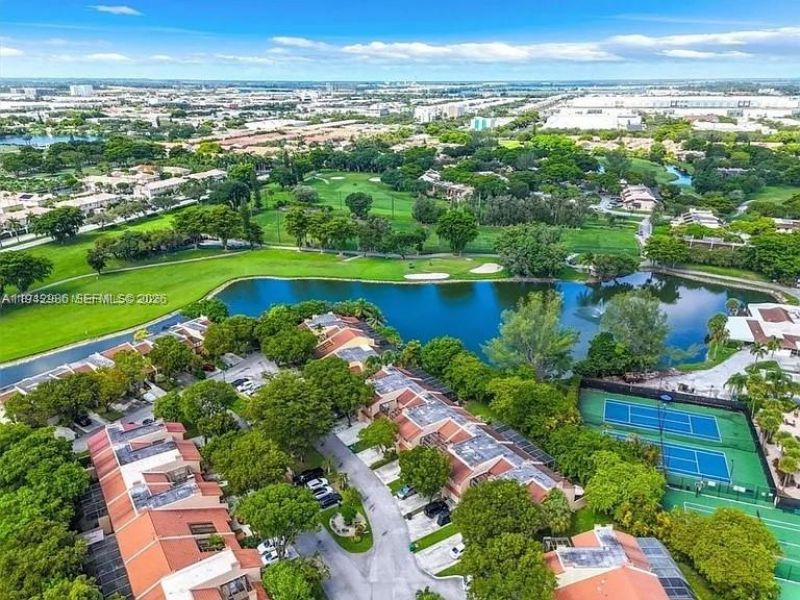 9853 Costa Del Sol Blvd, Unit 103-F, Doral, FL 33178 Photo