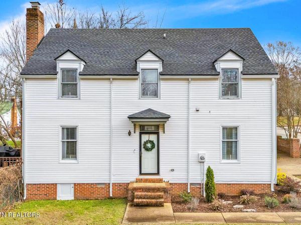 538 NW 8th St, Cleveland, TN 37311