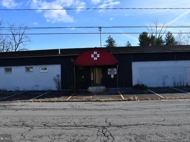 388 CHESTNUT STREET, EAST STROUDSBURG, PA 18301