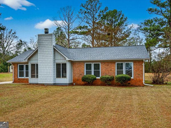 107 N Barnard Avenue, Lagrange, GA 30241