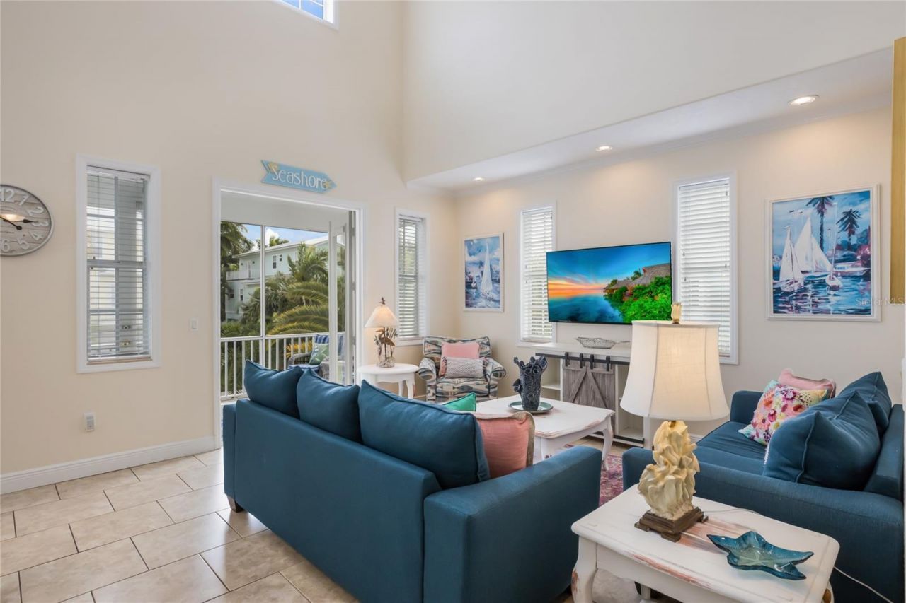 316 64th St, Holmes Beach, FL 34217 Photo