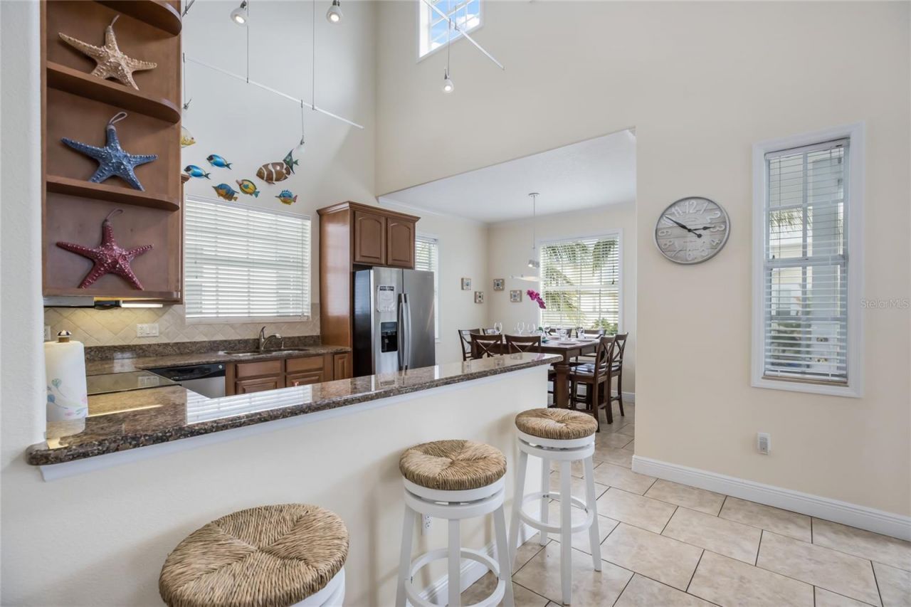 316 64th St, Holmes Beach, FL 34217 Photo