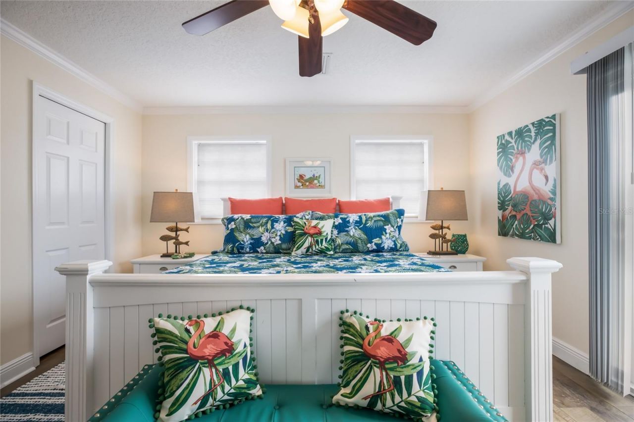 316 64th St, Holmes Beach, FL 34217 Photo