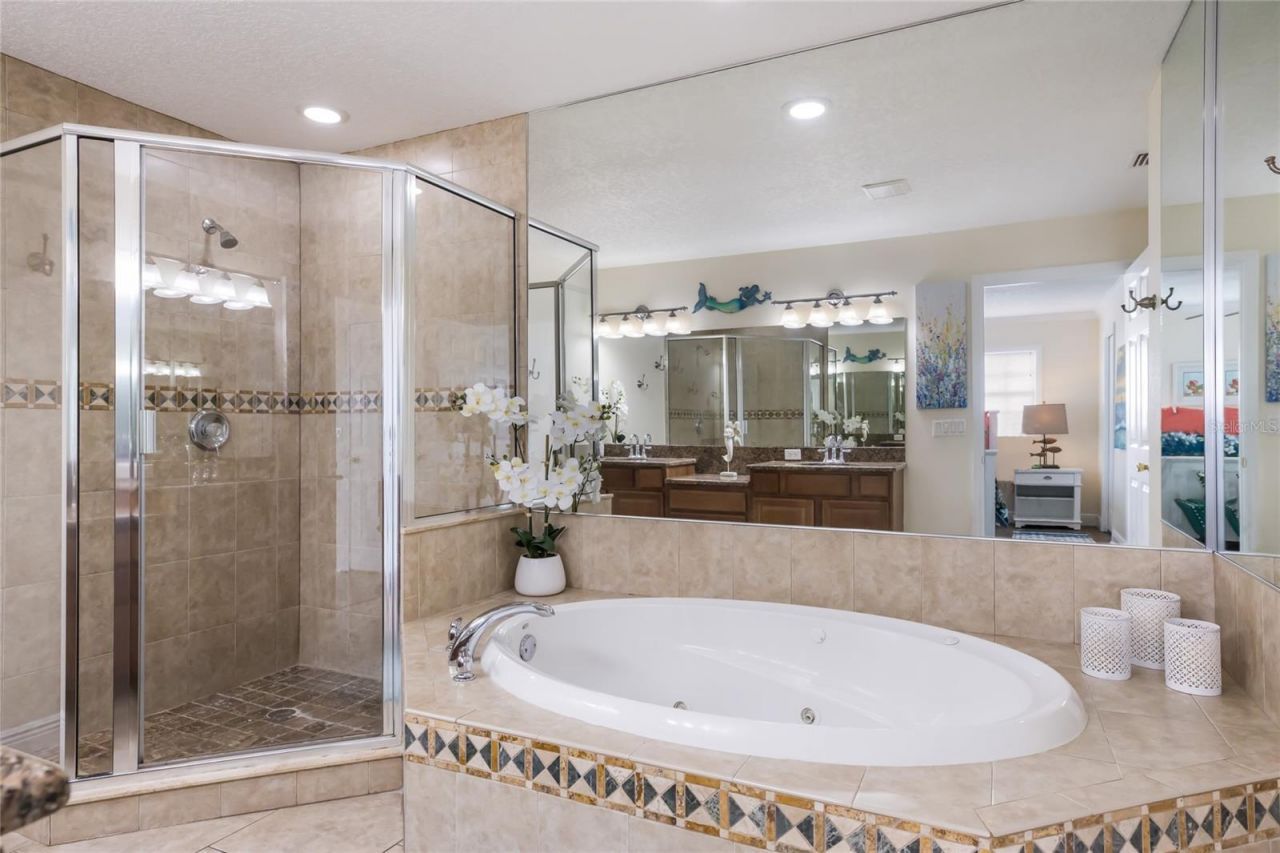 316 64th St, Holmes Beach, FL 34217 Photo