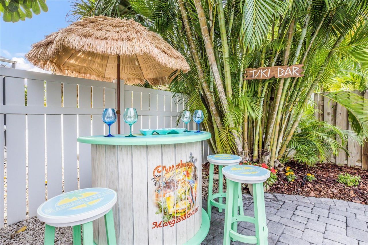 316 64th St, Holmes Beach, FL 34217 Photo