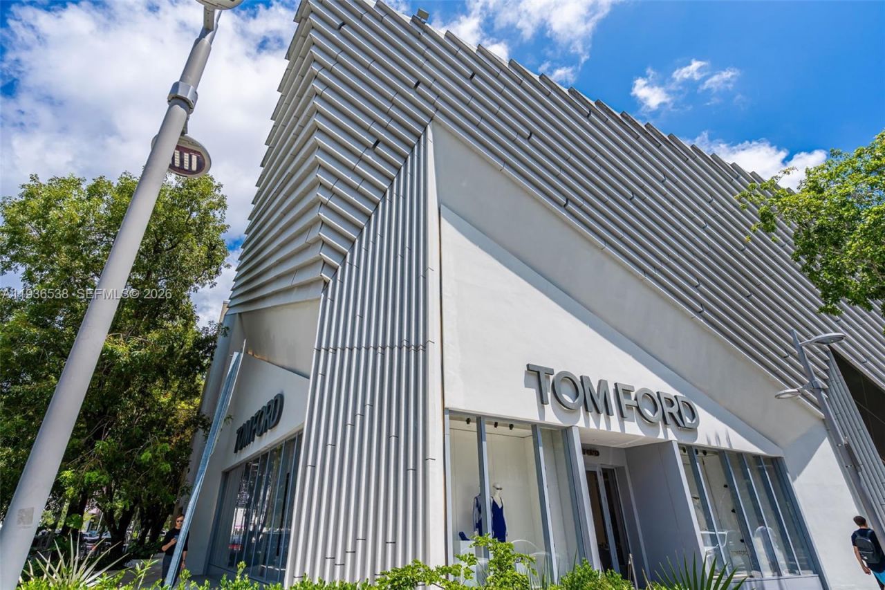 67 NE 44th St, Miami, FL 33137 Photo