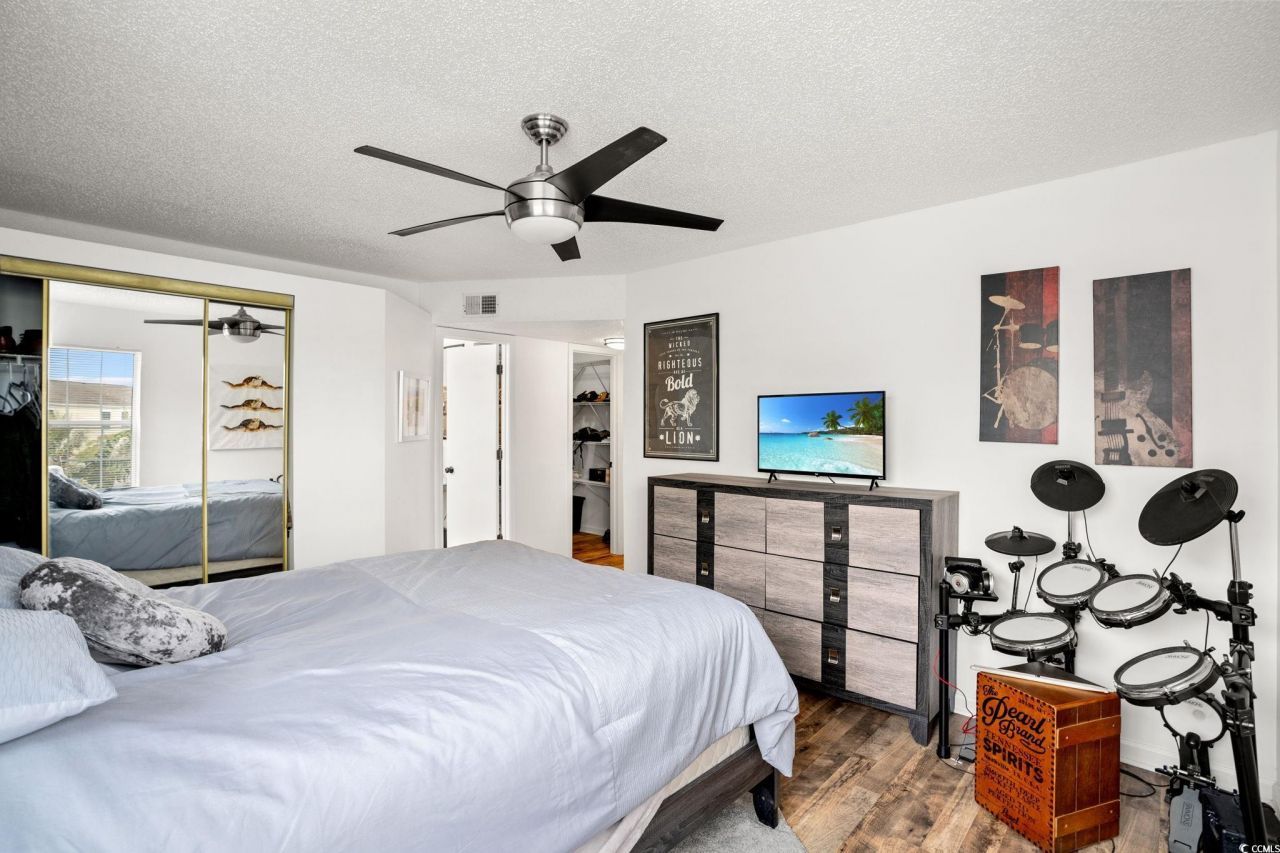 8862 Duck View Dr.  Photo 12