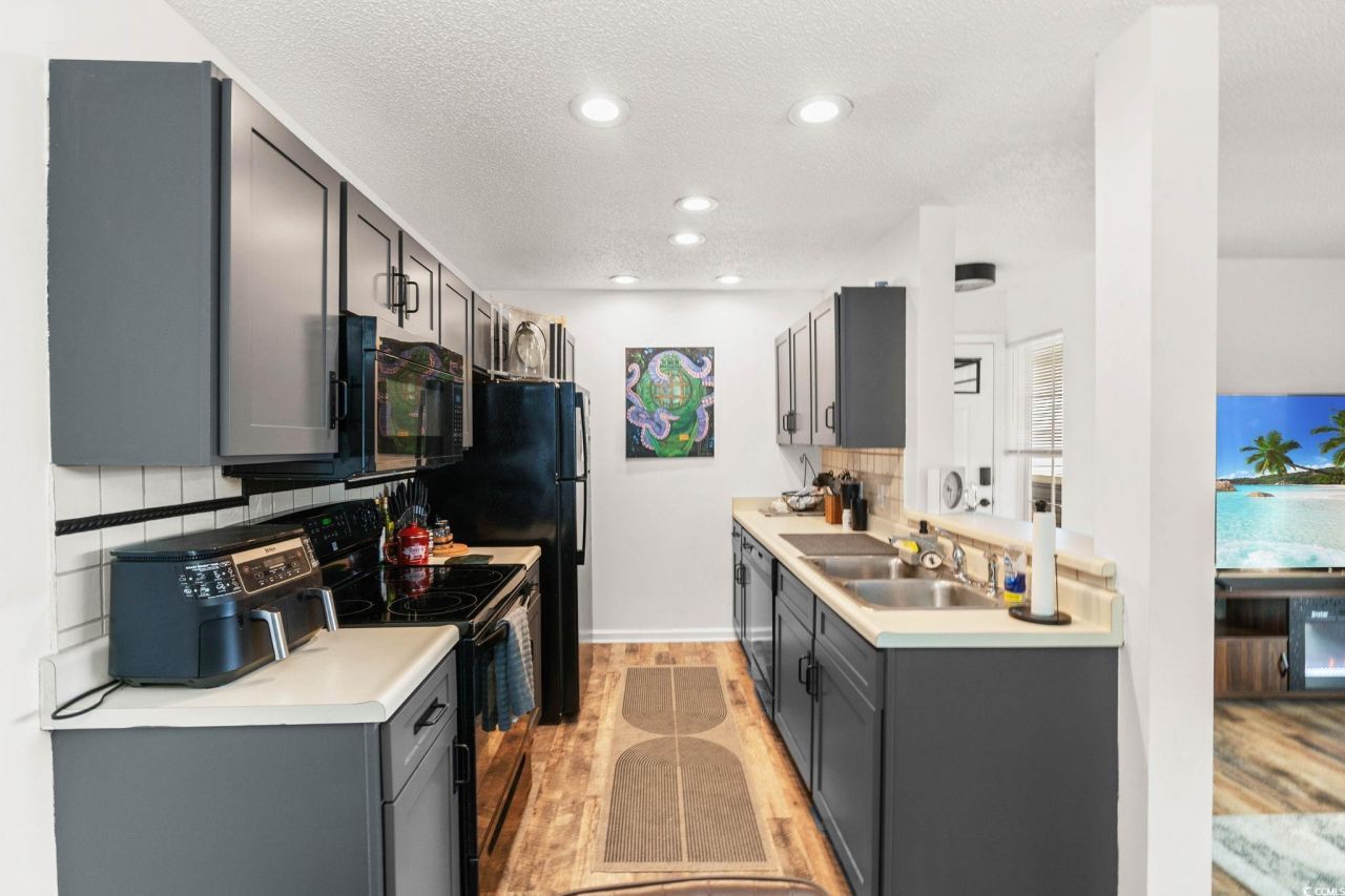 8862 Duck View Dr.  Photo 5