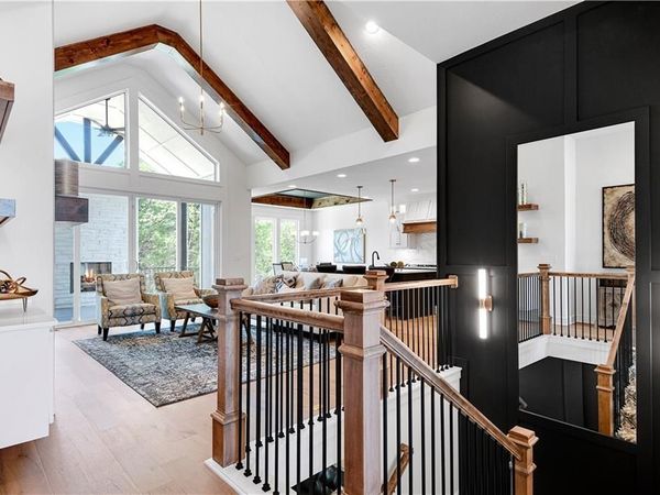 24999 W 98th Place, Lenexa, KS 66227