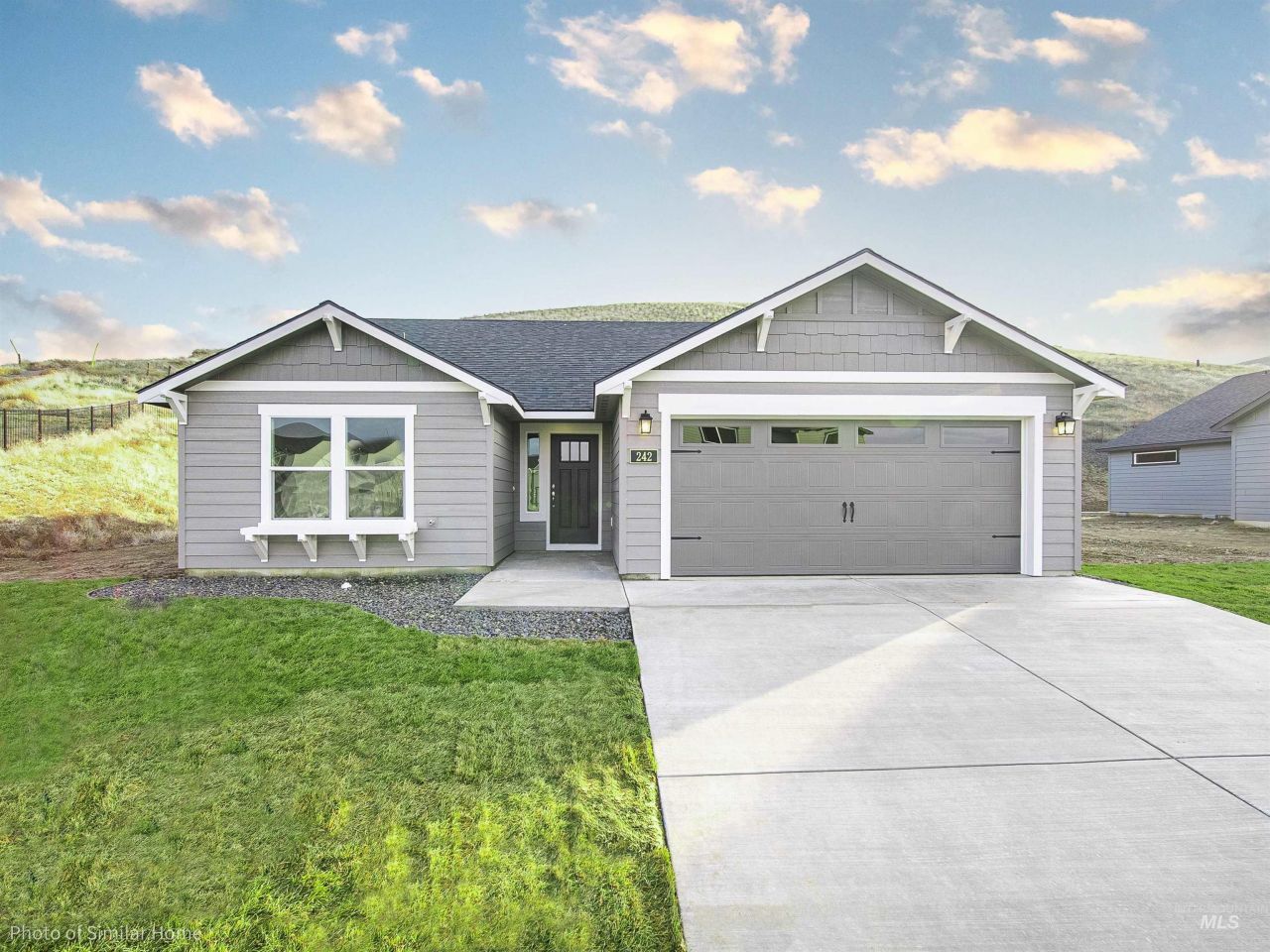 4202 S Pumpkin Way, Nampa, ID 83686 Main Photo