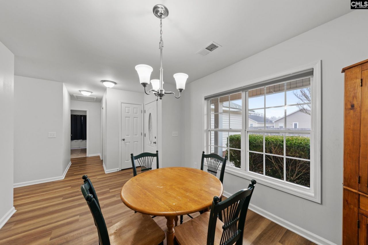 270 Gardenwalk Drive  Photo 10