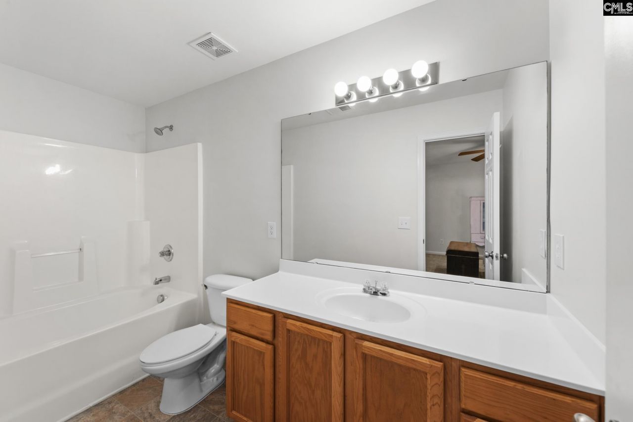 270 Gardenwalk Drive  Photo 14