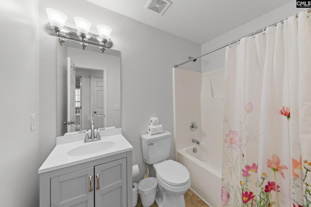 270 Gardenwalk Drive  Photo 20