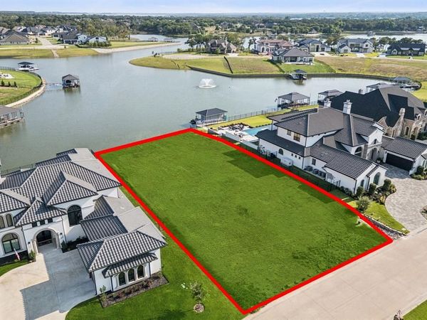 6137 Lakeside Drive , Fort Worth, TX 76179