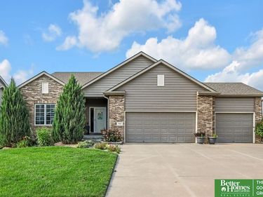 19302 G Street, Omaha, NE 68135