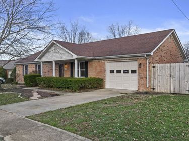 405 Woodspointe Way, Wilmore, KY 40390