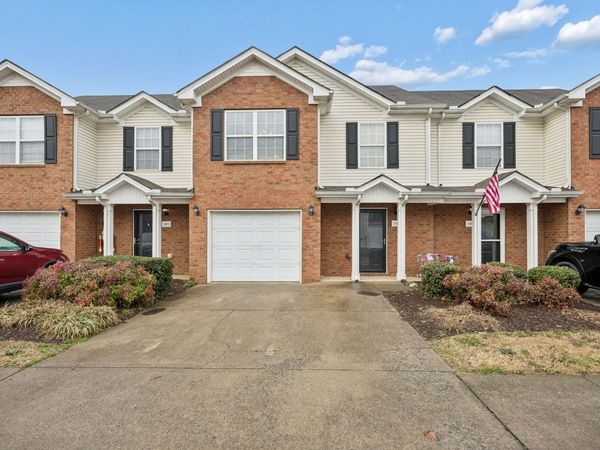 1011 Maricopa Dr, Murfreesboro, TN 37128