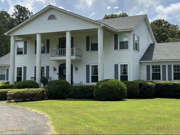 645 BARHAM LN, Bolivar, TN 38008