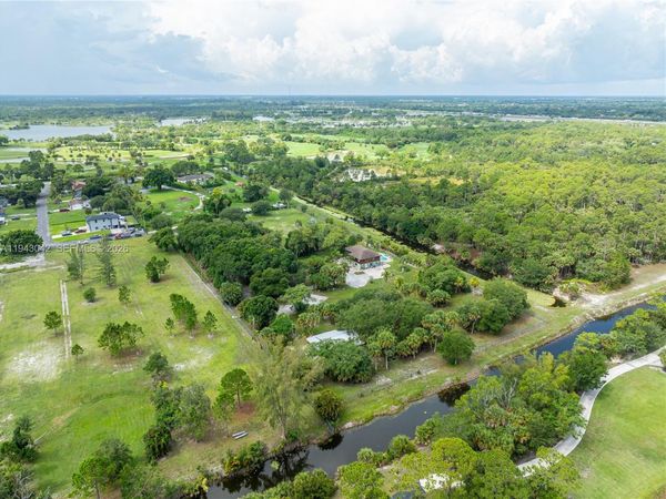 576 Marshall Rd, West Palm Beach, FL 33413