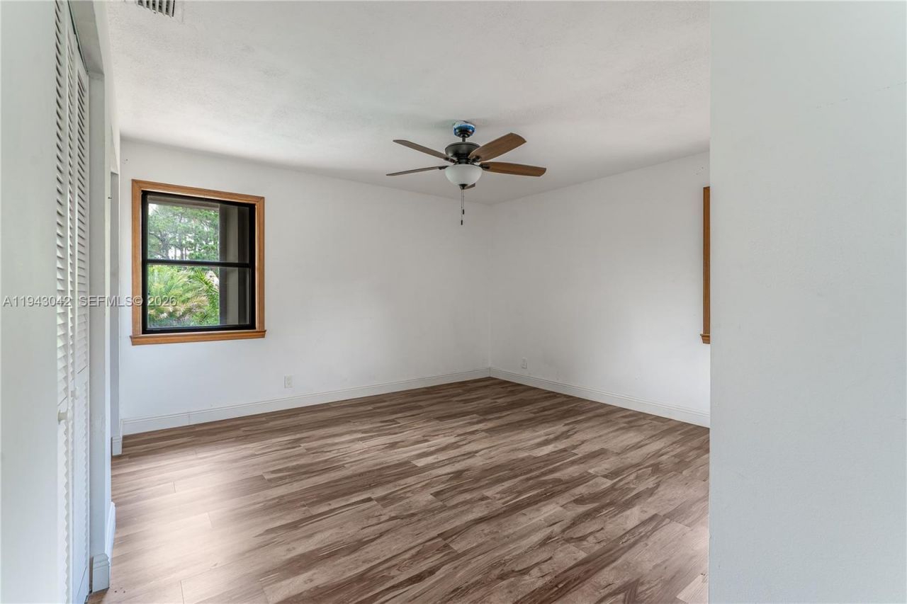 576 Marshall Rd, West Palm Beach, FL 33413 Photo