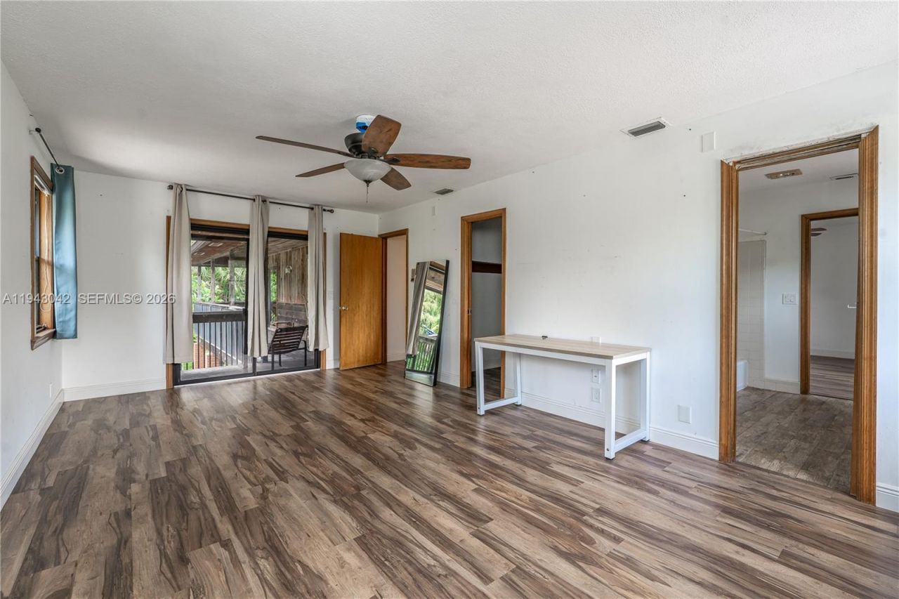 576 Marshall Rd, West Palm Beach, FL 33413 Photo