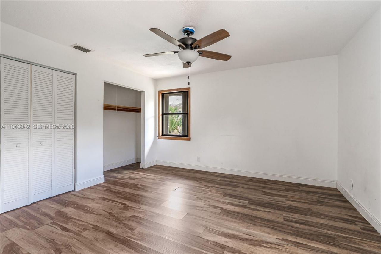 576 Marshall Rd, West Palm Beach, FL 33413 Photo