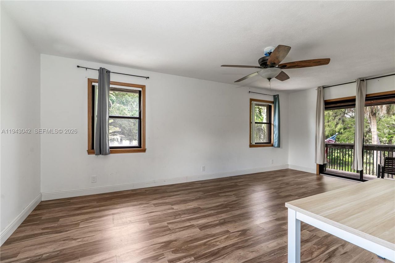 576 Marshall Rd, West Palm Beach, FL 33413 Photo