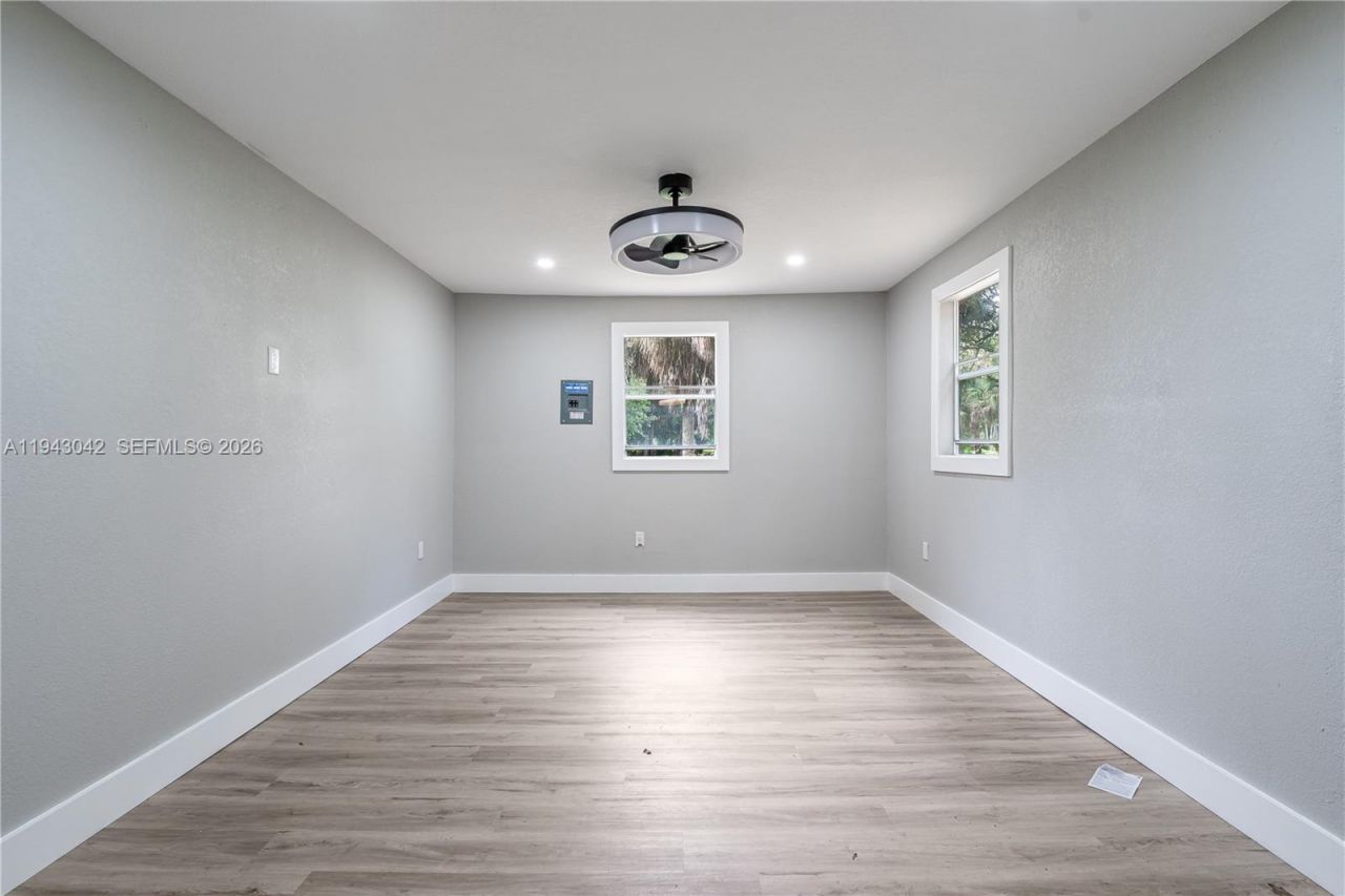 576 Marshall Rd, West Palm Beach, FL 33413 Photo