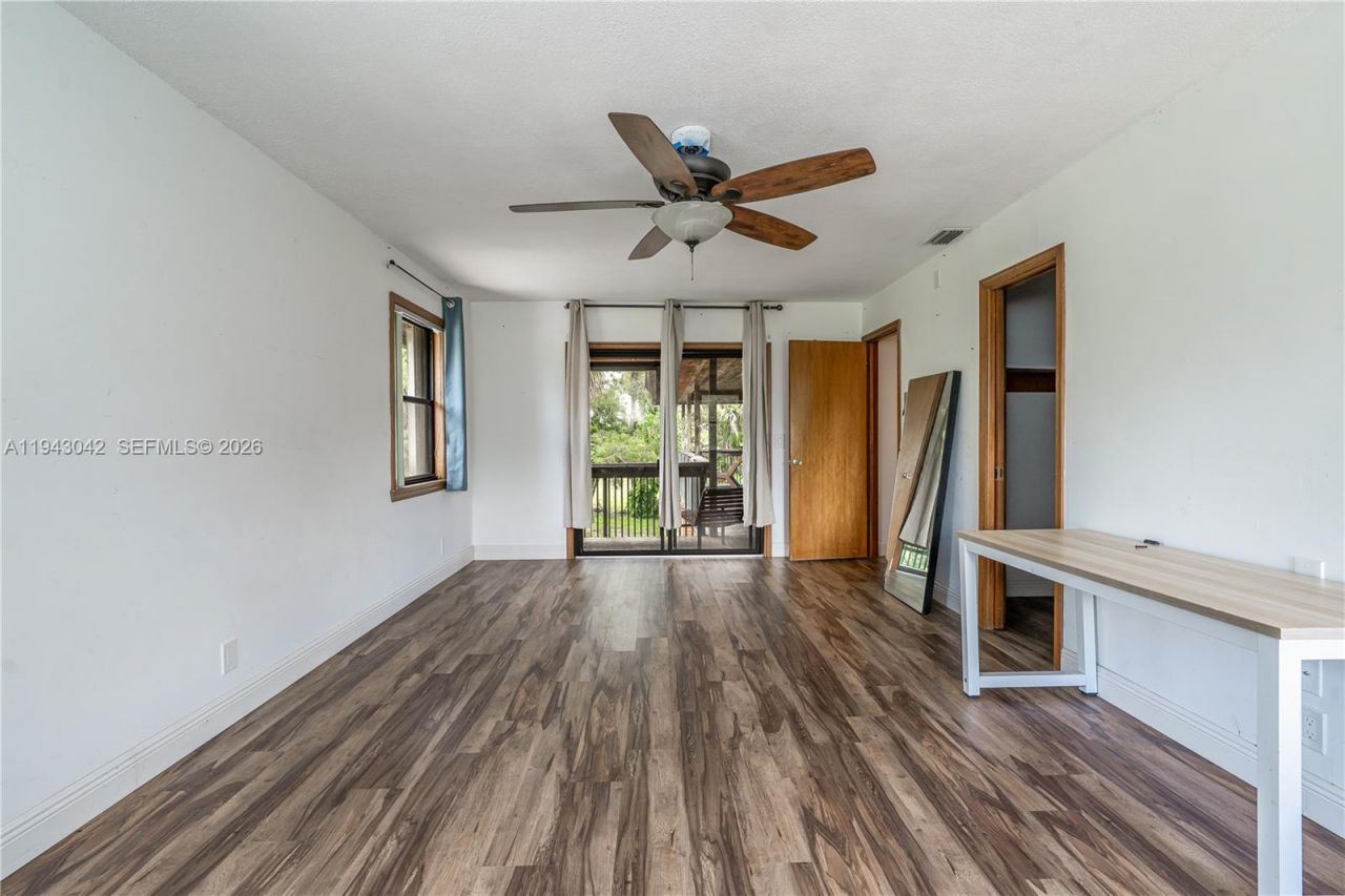 576 Marshall Rd, West Palm Beach, FL 33413 Photo