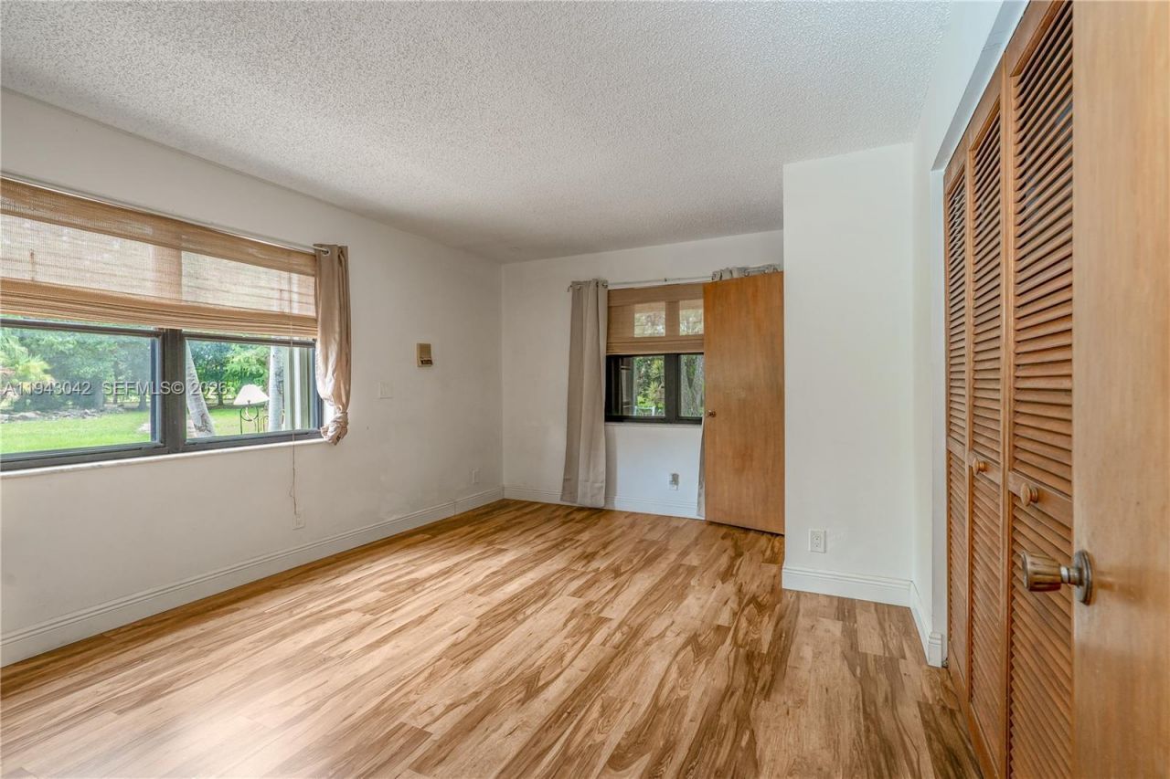 576 Marshall Rd, West Palm Beach, FL 33413 Photo