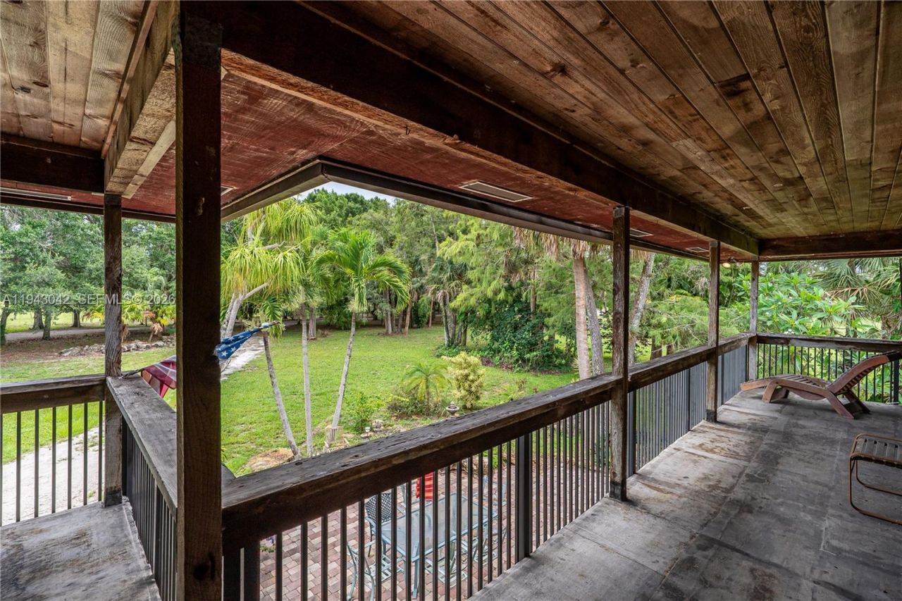 576 Marshall Rd, West Palm Beach, FL 33413 Photo