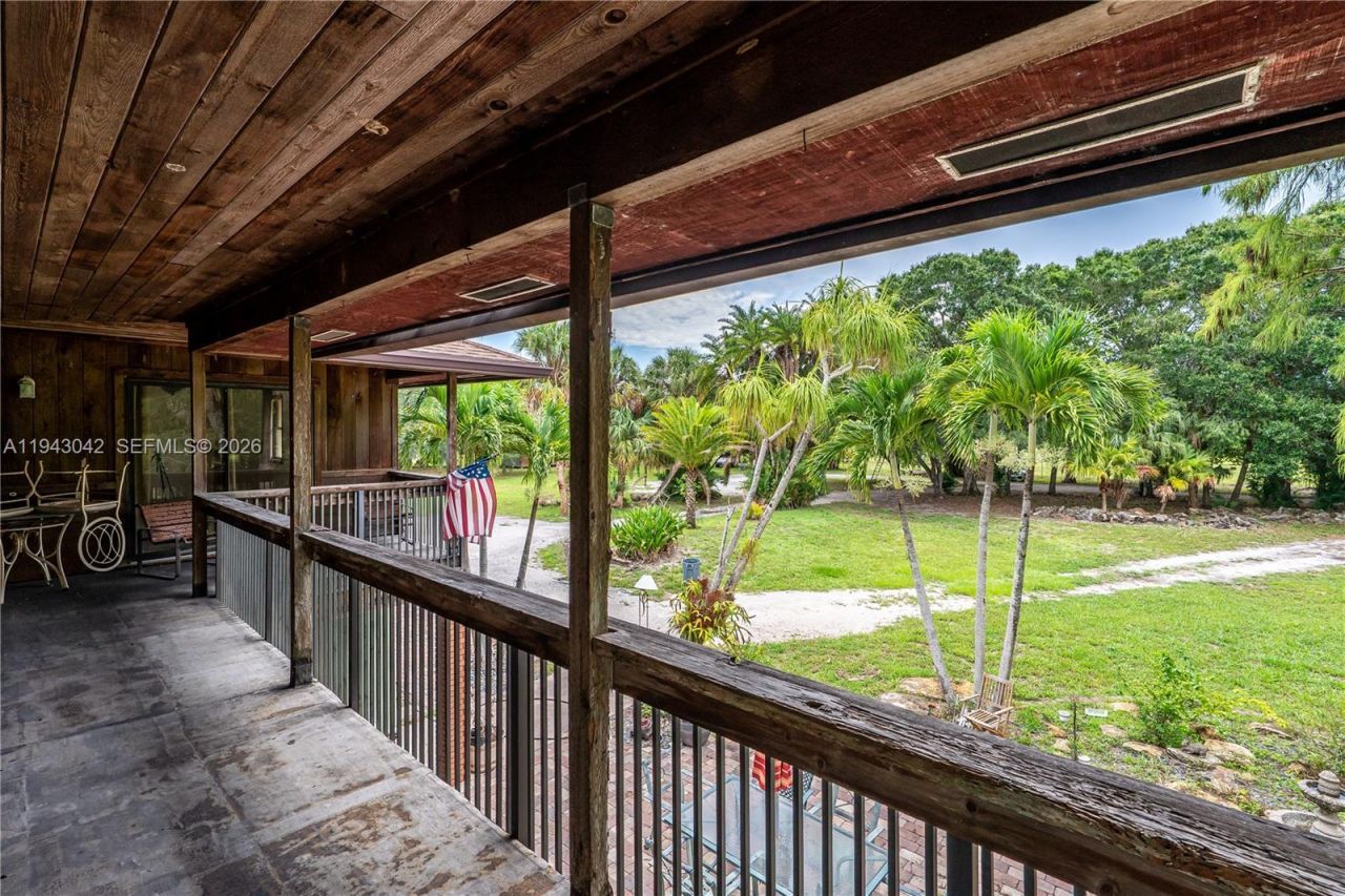 576 Marshall Rd, West Palm Beach, FL 33413 Photo