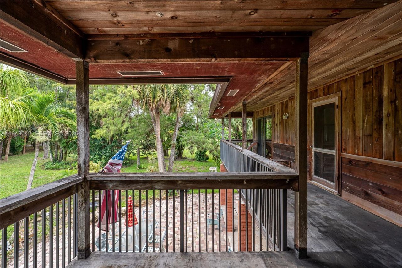 576 Marshall Rd, West Palm Beach, FL 33413 Photo