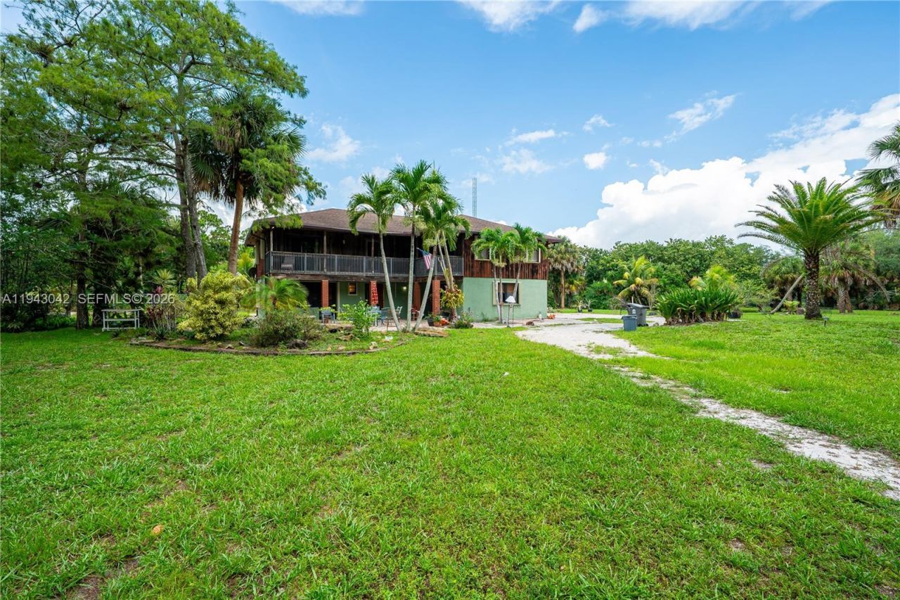 576 Marshall Rd, West Palm Beach, FL 33413 Photo