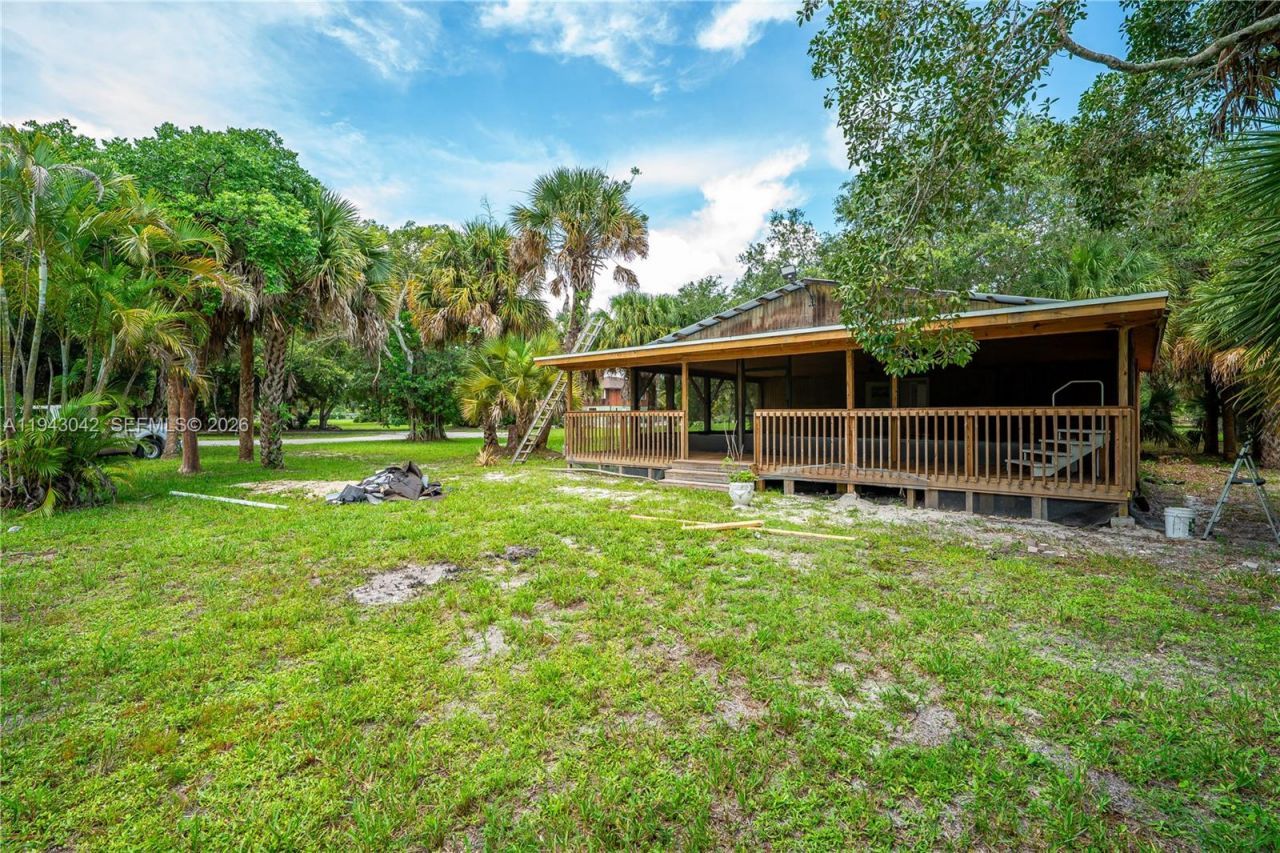 576 Marshall Rd, West Palm Beach, FL 33413 Photo