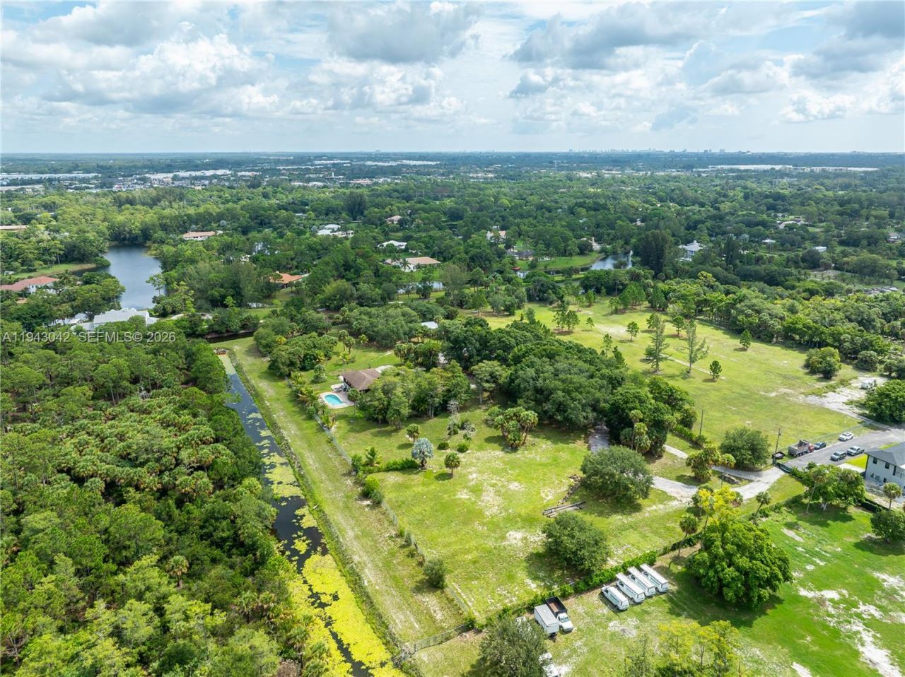 576 Marshall Rd, West Palm Beach, FL 33413 Photo