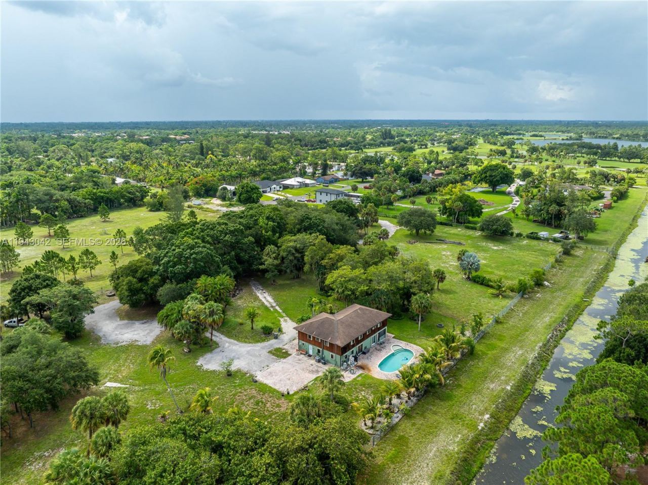 576 Marshall Rd, West Palm Beach, FL 33413 Photo