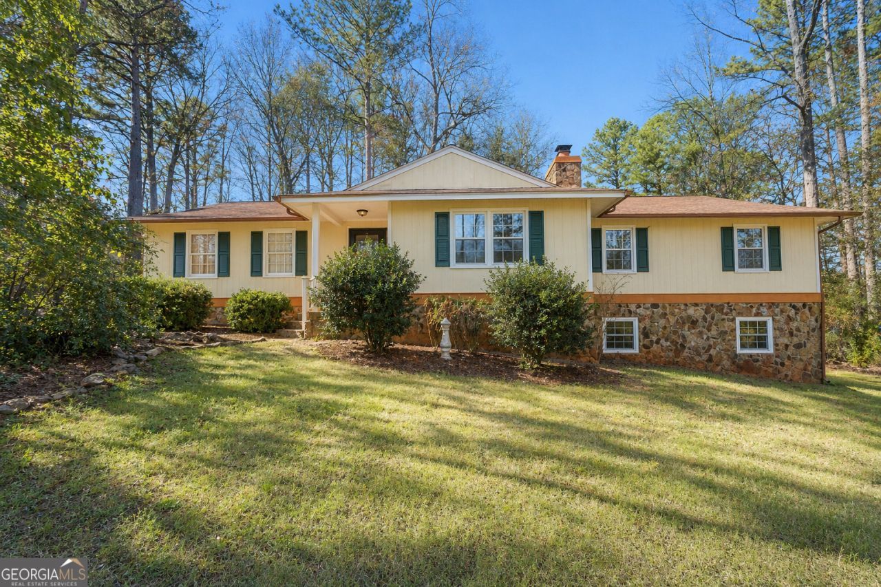 207 N View Pointe Drive, Lagrange, GA 30241 Main Photo