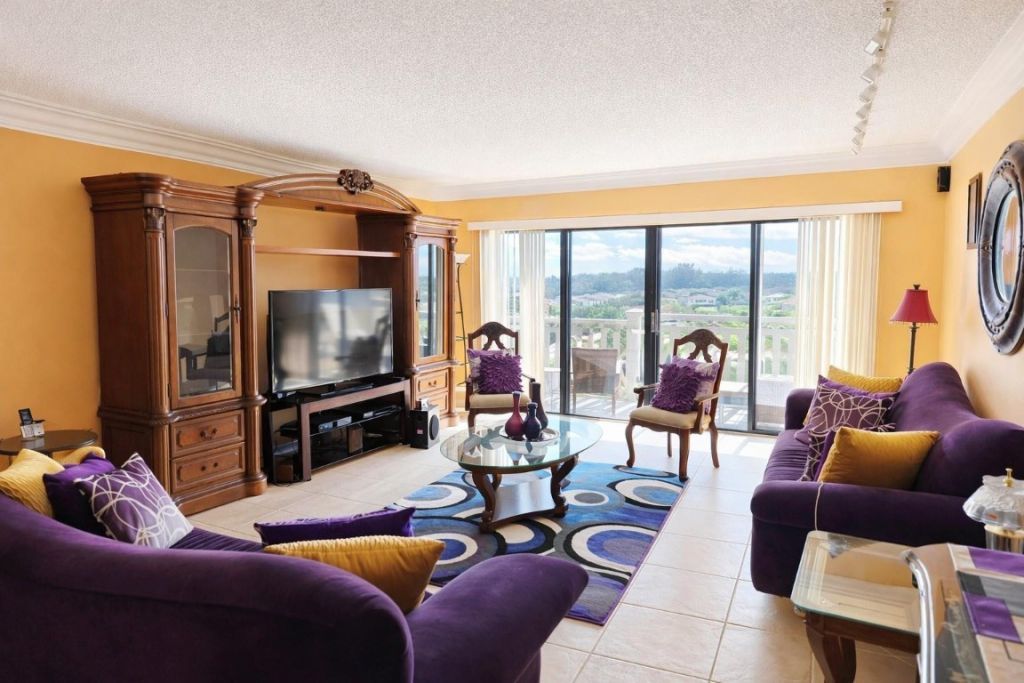 800 NE 195th Street, Unit 606, Miami, FL 33179 Photo