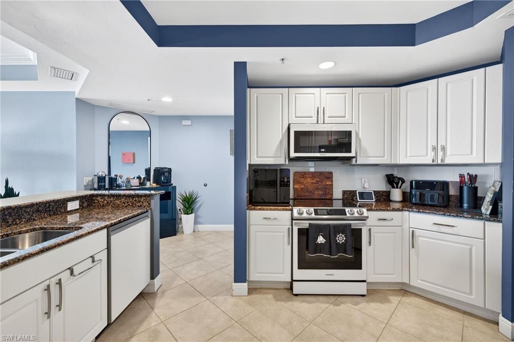 2743 1st St, Unit 502, Fort Myers, FL 33916 Photo