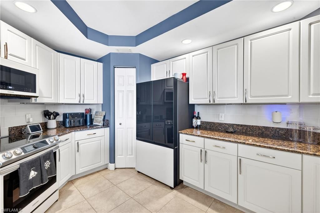 2743 1st St, Unit 502, Fort Myers, FL 33916 Photo