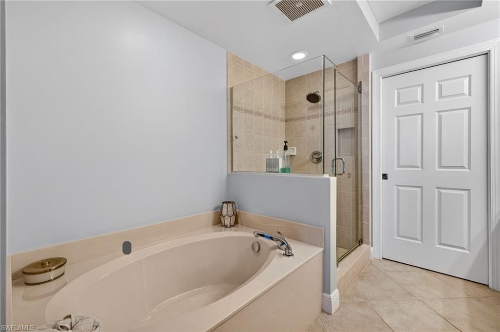 2743 1st St, Unit 502, Fort Myers, FL 33916 Photo