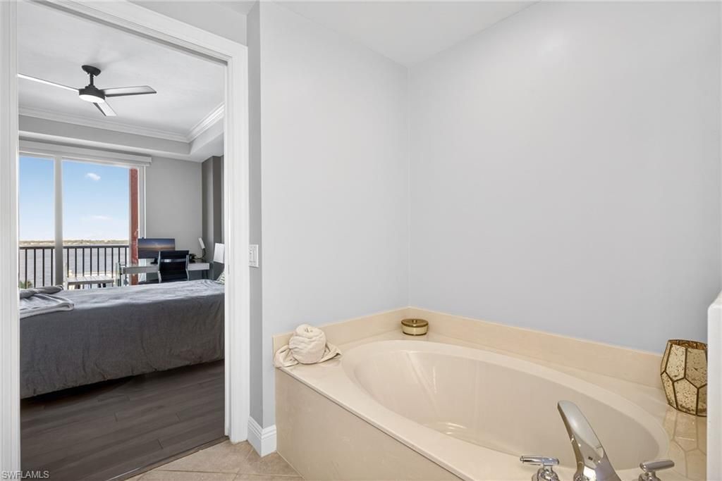 2743 1st St, Unit 502, Fort Myers, FL 33916 Photo